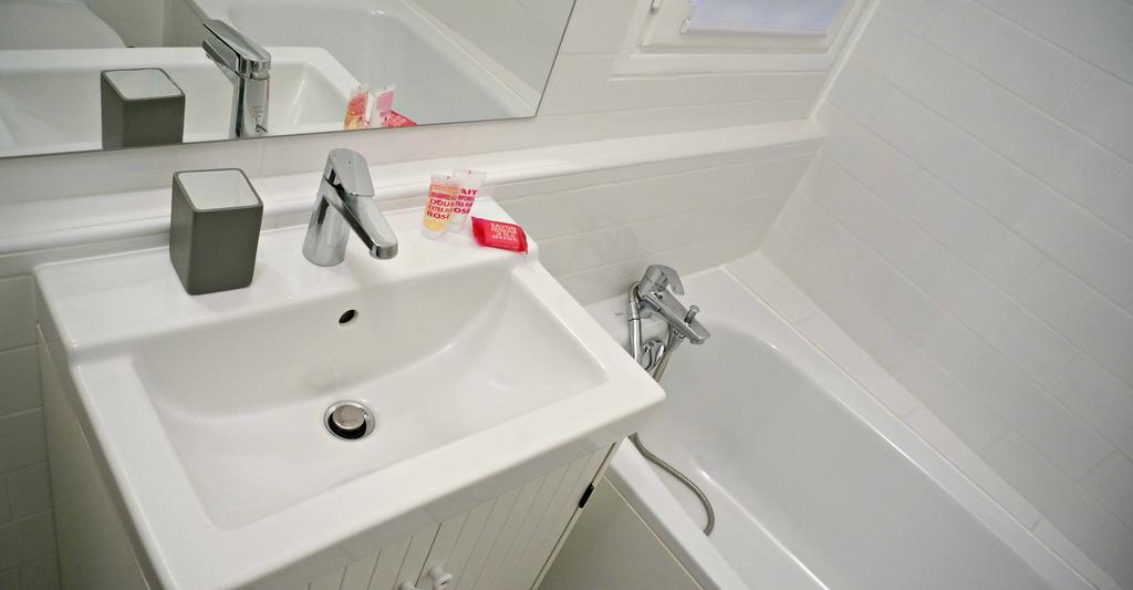 Little Suite - Stella Rijsel Buitenkant foto